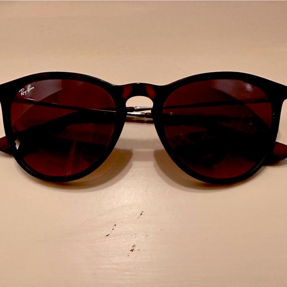 Ray-Ban women’s sunglasses